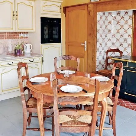Nice Home In Senlecques With Kitchen * Senlecques