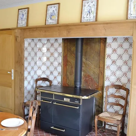 בית נופש In With Kitchen *