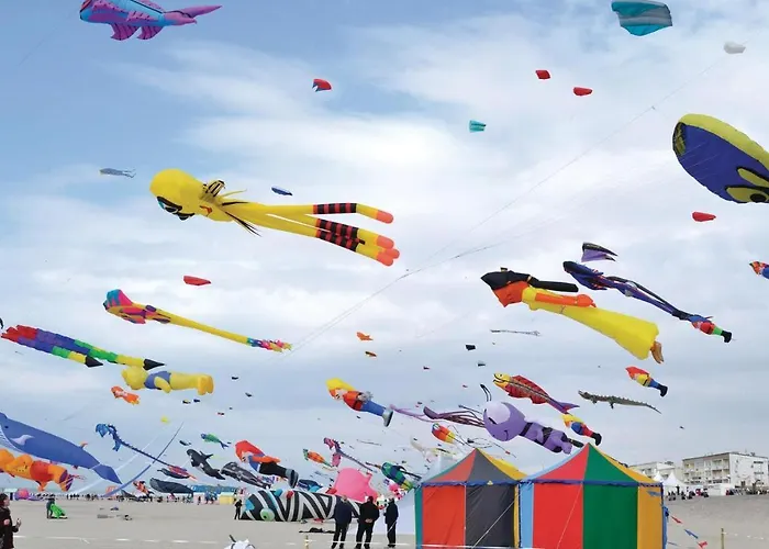 In With Kitchen Senlecques